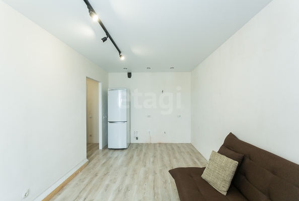 
  Продается 2-комн. квартира 37.2 м², в ЖК Радуга Сибири, дом 5. Фото 8.