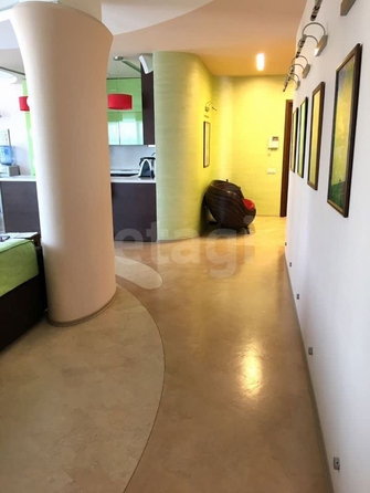 
  Продается 4-комн. квартира 151.7 м². Фото 8.