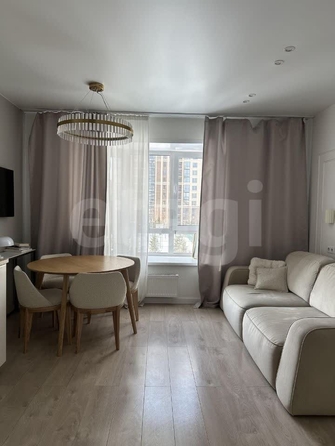 
  Продается 2-комн. квартира 46 м², в ЖК Золотая нива, дом 3. Фото 4.