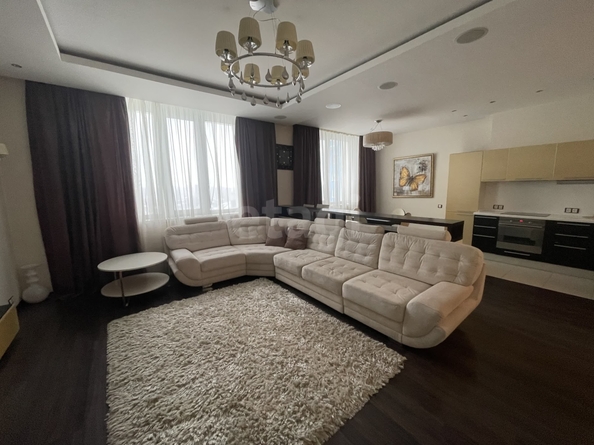 
  Продается 3-комн. квартира 111.7 м². Фото 1.
