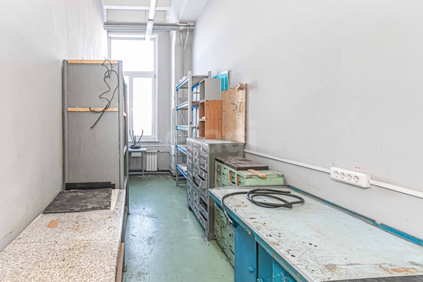 
  Сдается производственное помещение 1350 м². Фото 8.