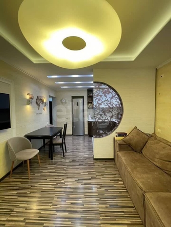 
  Продается 2-комн. квартира 61.8 м², в ЖК Радужный каскад, б/с 19. Фото 3.