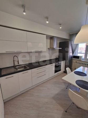 
  Продается 3-комн. квартира 80.6 м². Фото 1.