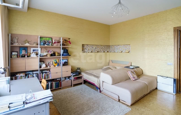 
  Продается 4-комн. квартира 184 м². Фото 7.