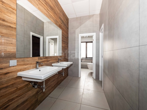 
  Сдается офис 244.7 м². Фото 25.