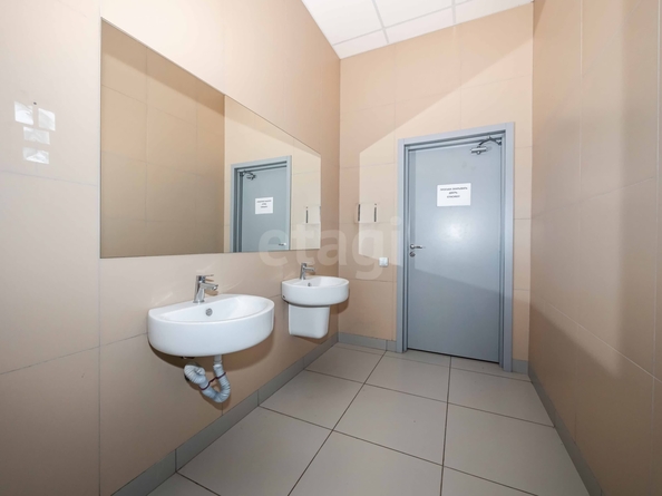 
  Сдается офис 172 м². Фото 1.