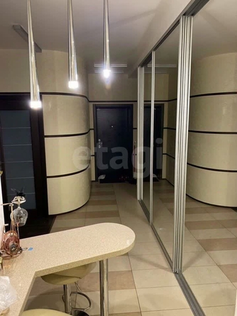 
  Продается 1-комн. квартира 60 м². Фото 1.