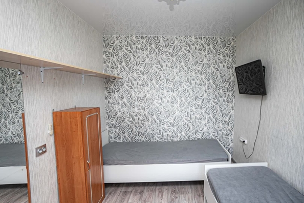 
  Продается 4-комн. квартира 57.9 м². Фото 1.