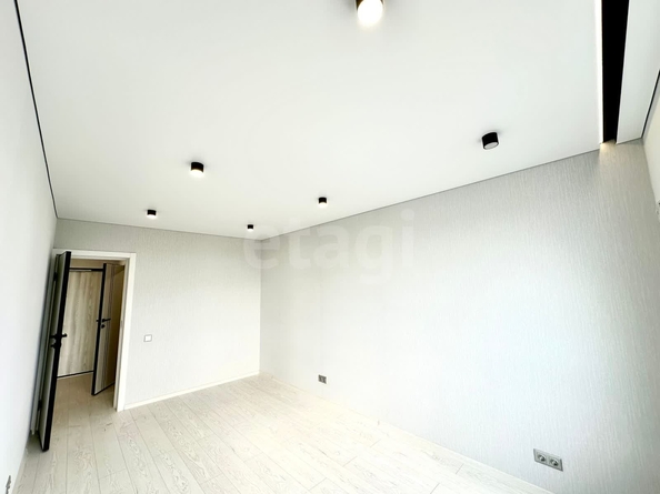 
  Продается 1-комн. квартира 39.8 м², в ЖК На Снежиной, дом 3. Фото 17.