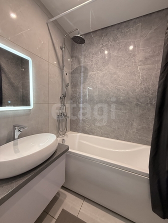 
  Продается 2-комн. квартира 63.7 м². Фото 1.
