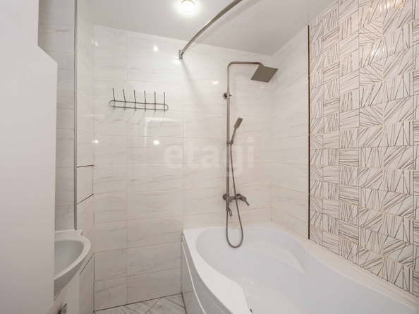 
  Продается 2-комн. квартира 55.8 м², в ЖК Солнечные часы, 3 очередь, дом 4. Фото 21.