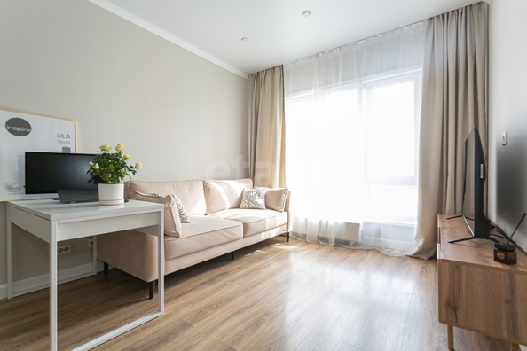 
  Продается 2-комн. квартира 49 м², в ЖК Венеция-2, дом 4. Фото 1.
