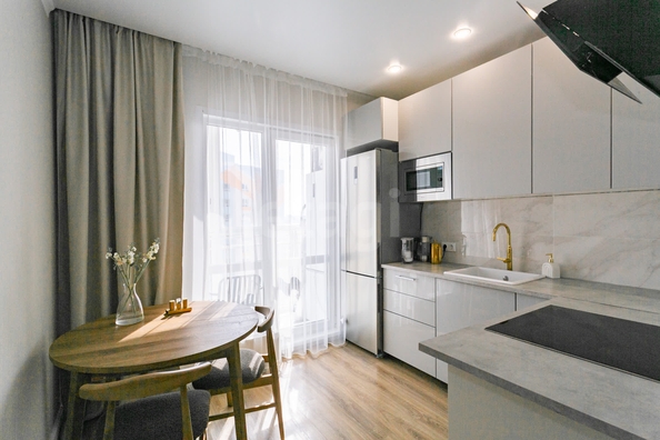 
  Продается 2-комн. квартира 49 м², в ЖК Венеция-2, дом 4. Фото 3.