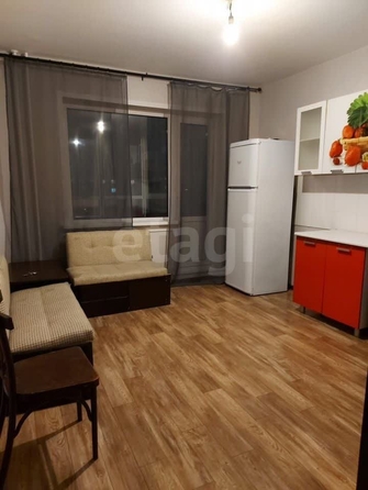 
  Продается 3-комн. квартира 72.8 м², в МКР Чистая Слобода, дом 40. Фото 1.