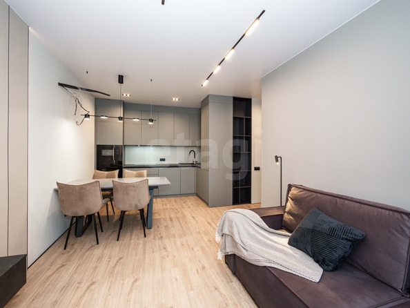 
  Продается 3-комн. квартира 63.6 м², в ЖК Новый Кедровый, дом 1. Фото 2.