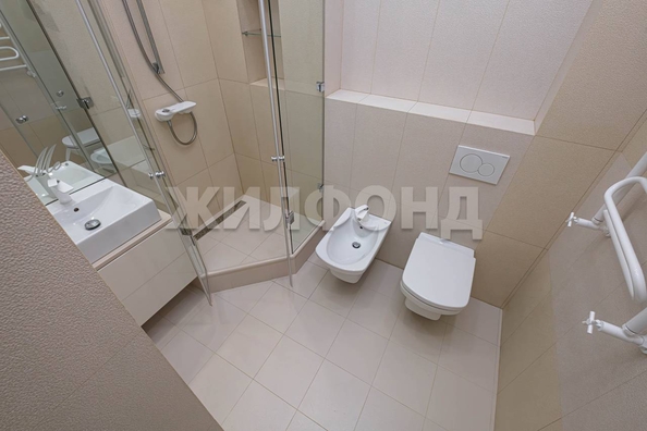 
  Продается 4-комн. квартира 187.6 м². Фото 32.