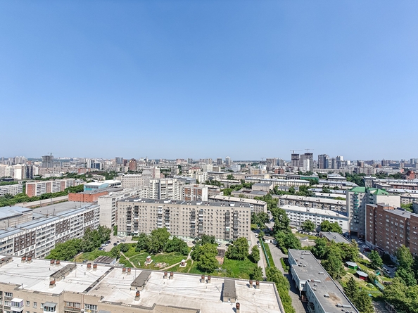 
  Продам 3-комн. квартиру 107 м². Фото 10.