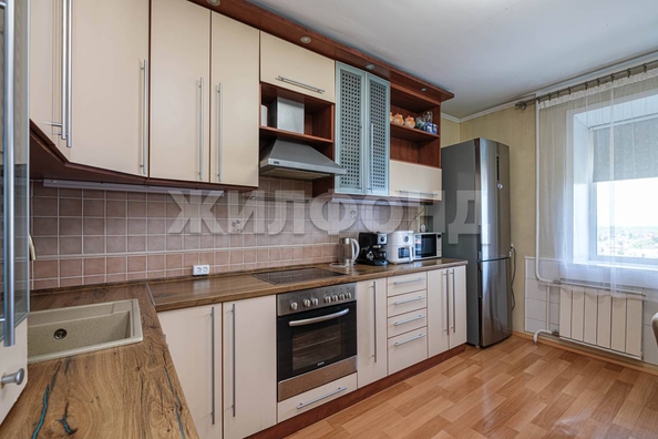 
  Продается 3-комн. квартира 70.9 м². Фото 1.
