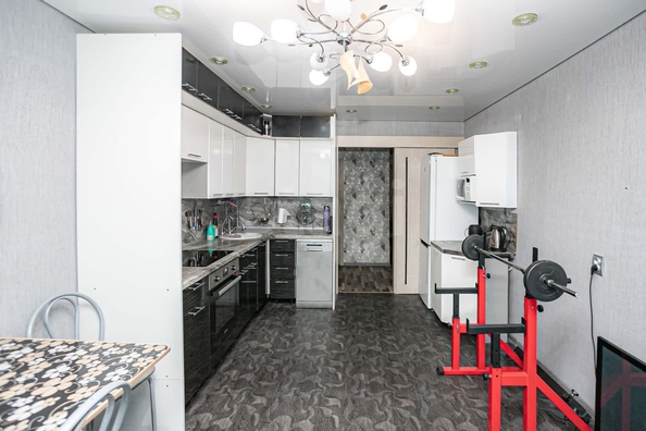 
  Продается 4-комн. квартира 57.9 м². Фото 2.