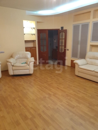 
  Продается 4-комн. квартира 139 м². Фото 1.