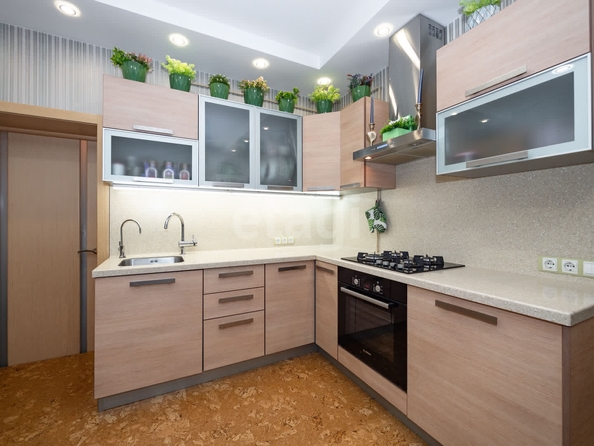 
  Продается 4-комн. квартира 155.9 м². Фото 9.