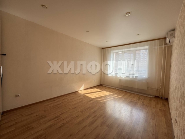 
  Продается 1-комн. квартира 44.4 м², в ЖК Радужный каскад, б/с 19. Фото 6.