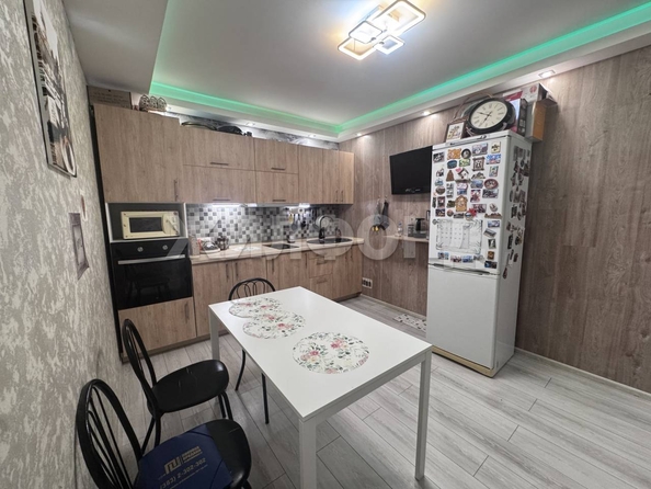 
  Продается 2-комн. квартира 63.7 м². Фото 1.