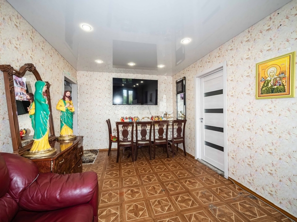 
  Продается 4-комн. квартира 61 м². Фото 1.