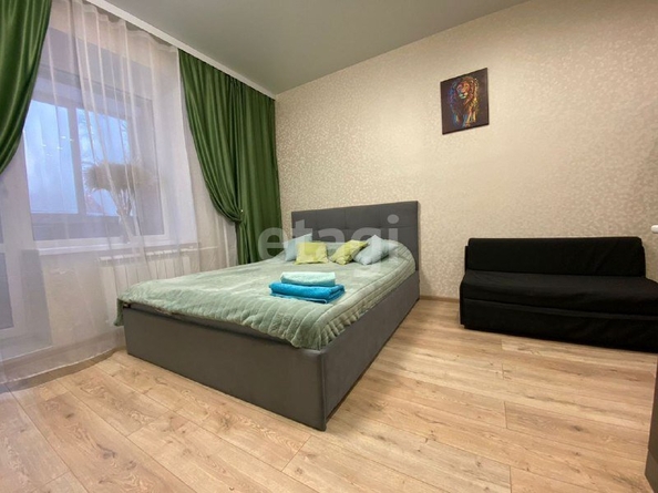 
  Продается 4-комн. квартира 104 м², в ЖК На Серафимовича, дом 1. Фото 8.
