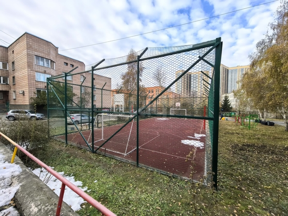 
  Продается 3-комн. квартира 106 м². Фото 1.