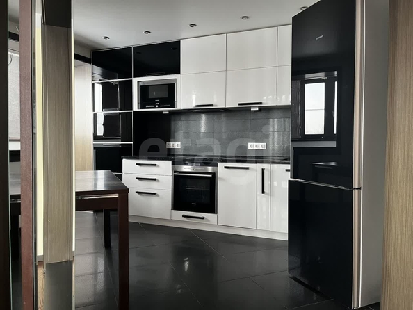 
  Продается 2-комн. квартира 77.3 м². Фото 1.