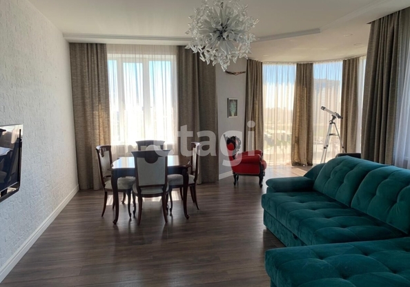
  Продается 3-комн. квартира 127.3 м². Фото 1.