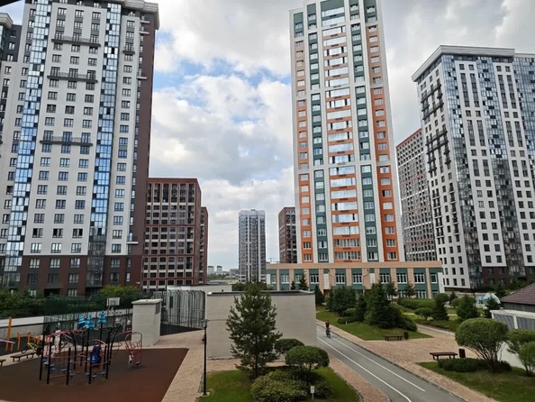 
  Продается 2-комн. квартира 57 м², в ЖК Огни сибири, дом 2. Фото 22.