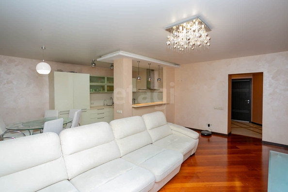 
  Продается 4-комн. квартира 130 м². Фото 2.