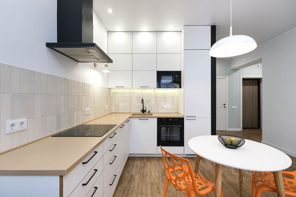 
  Продается 4-комн. квартира 87.5 м², в ЖК Красный проспект, дом 2. Фото 2.
