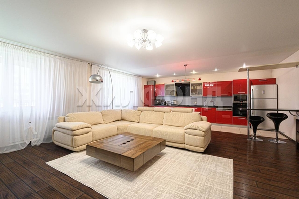 
  Продается 3-комн. квартира 108 м². Фото 1.