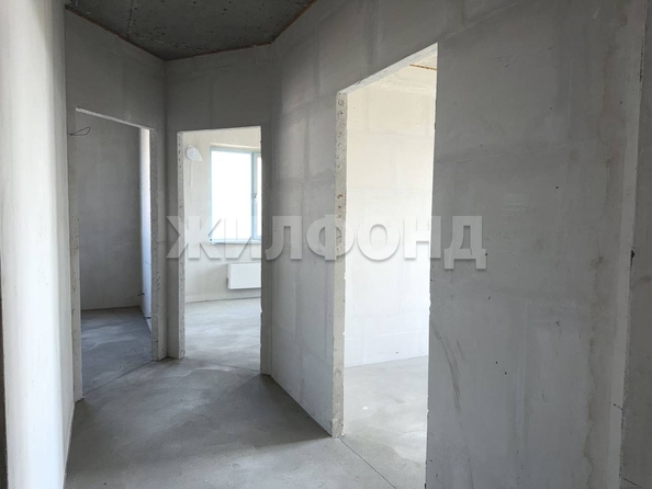 
  Продается 3-комн. квартира 70.1 м², в ЖК На Петухова, дом 2. Фото 1.