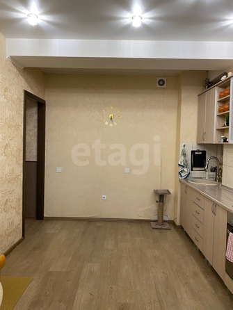 
  Продается 3-комн. квартира 90 м², в ЖК Весенний, Заречная 5 очередь дом 3. Фото 2.