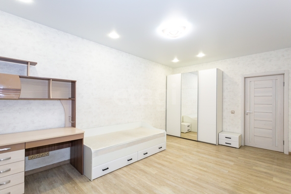 
  Продается 3-комн. квартира 72.8 м², в ЖК На Серафимовича, дом 1. Фото 17.