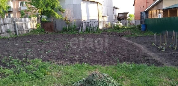 
  Продается земельный участок 4.2 сотки. Фото 1.