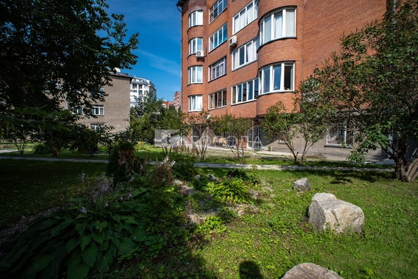 
  Продается 3-комн. квартира 122 м². Фото 32.