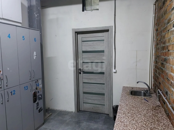 
  Продается универсальное помещение 180.4 м². Фото 22.