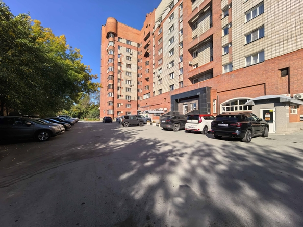 
  Продается офис 329 м². Фото 1.