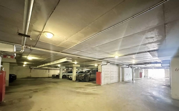 
  Продам парковку 14.98 м². Фото 1.