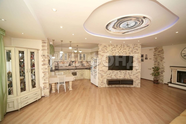 
  Продается 3-комн. квартира 104.9 м². Фото 8.