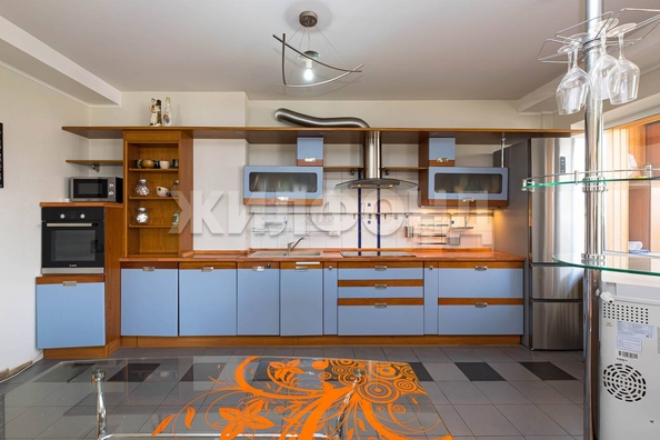 
  Продается 4-комн. квартира 139.5 м². Фото 6.