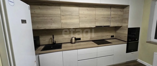 
  Продается 2-комн. квартира 66 м², в ЖК Октябрьский квартал, дом 1. Фото 3.
