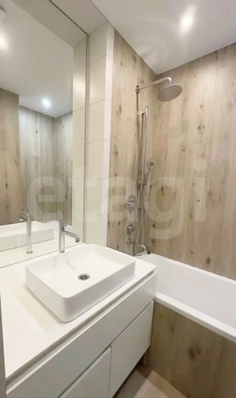 
  Продается 2-комн. квартира 56 м², в ЖК Северная корона, 3 очередь, дом 2. Фото 19.