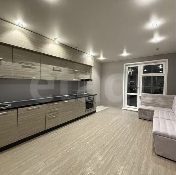
  Продается 3-комн. квартира 127.2 м². Фото 1.