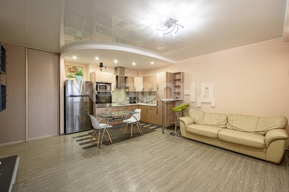 
  Продается 3-комн. квартира 69.7 м². Фото 1.